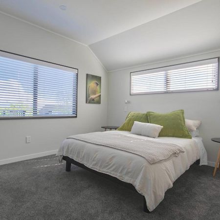 Central City Gem - Napier Holiday Home Экстерьер фото